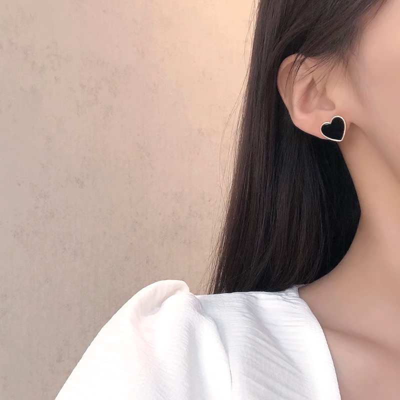 Plaid Heart Stud Earrings