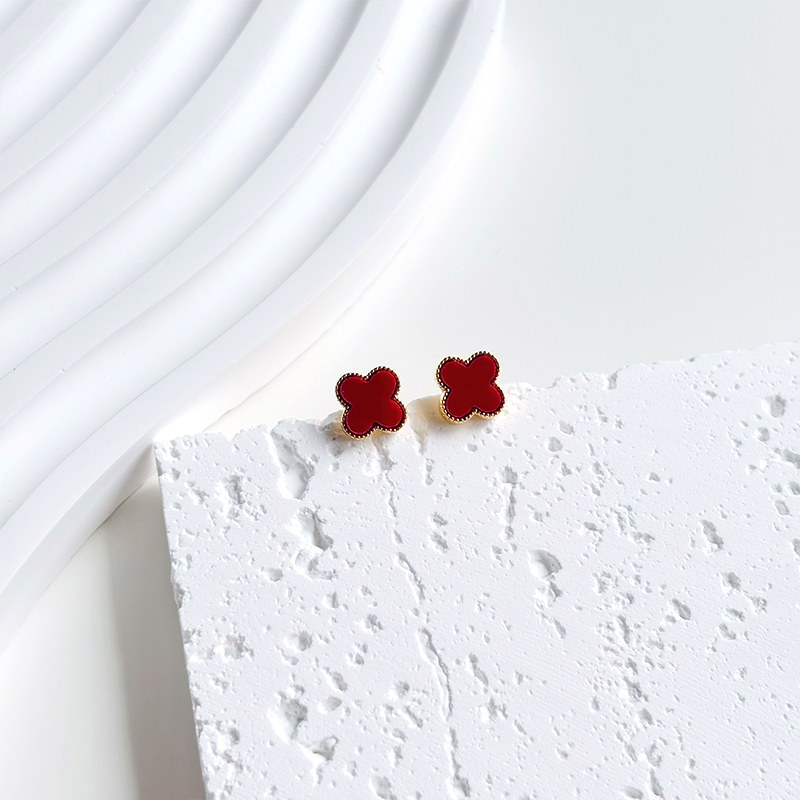 Clover Stud Earrings