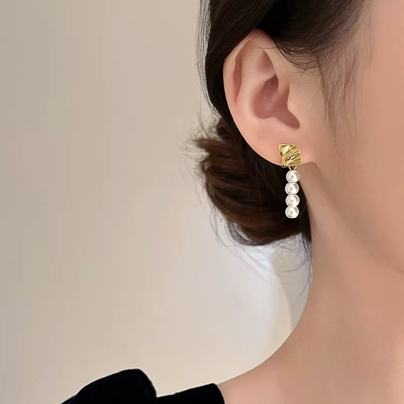 Asymmetrical Pearl Drop Earrings