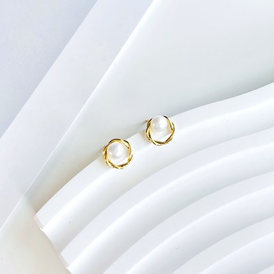 Gold Wreath Pearl Stud Earrings