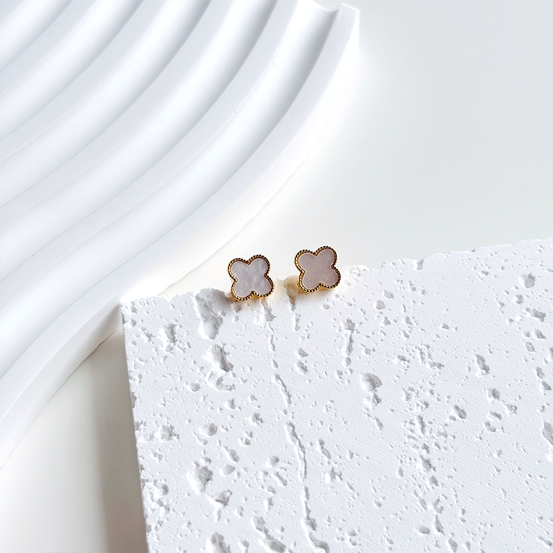 Clover Stud Earrings